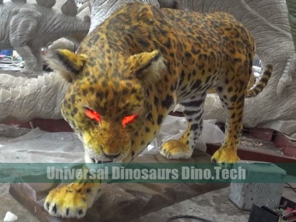 Animatronic Leopard Model