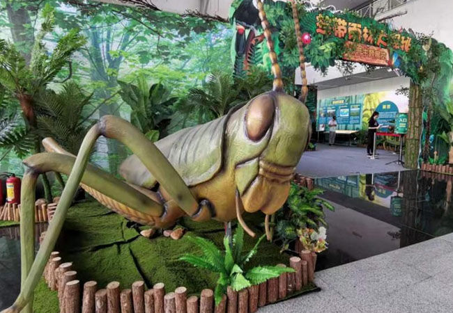 Shopping Mall Insect Model