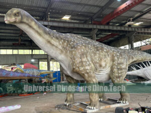 Animatronic Apatosaurus