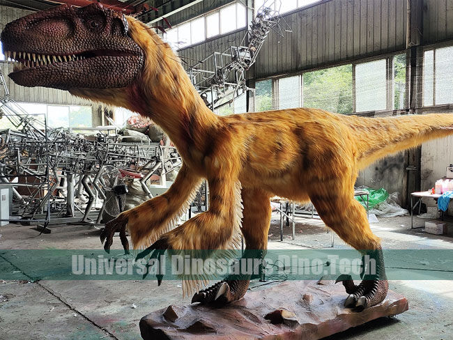 Animatronic Bambiraptor