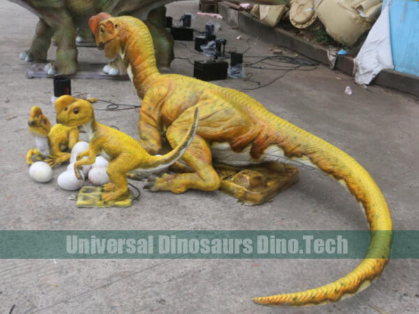 Animatronic Oviraptor