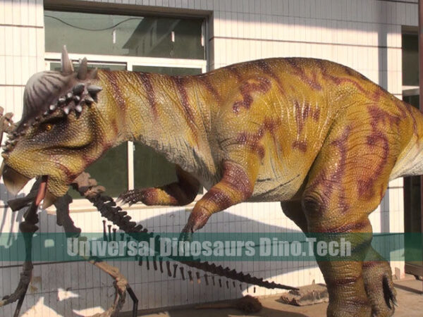 Animatronic Stygimoloch Model