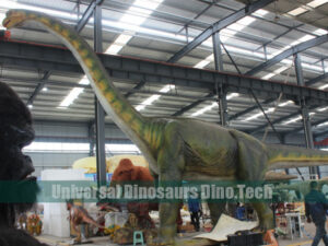 Large Brachiosaurus Model