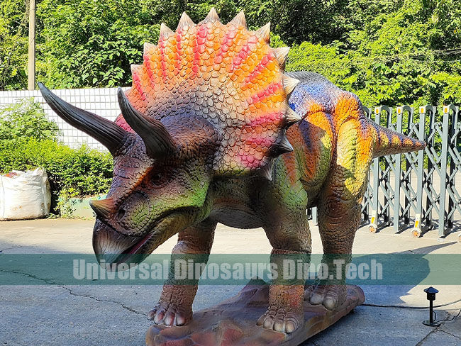 Robot Triceratops Model