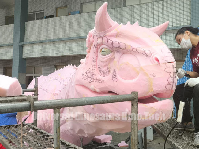 Sculpture Animatronic Carnotaurus