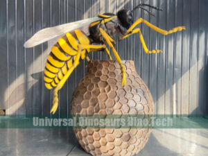 Animatronic Bee & Nest