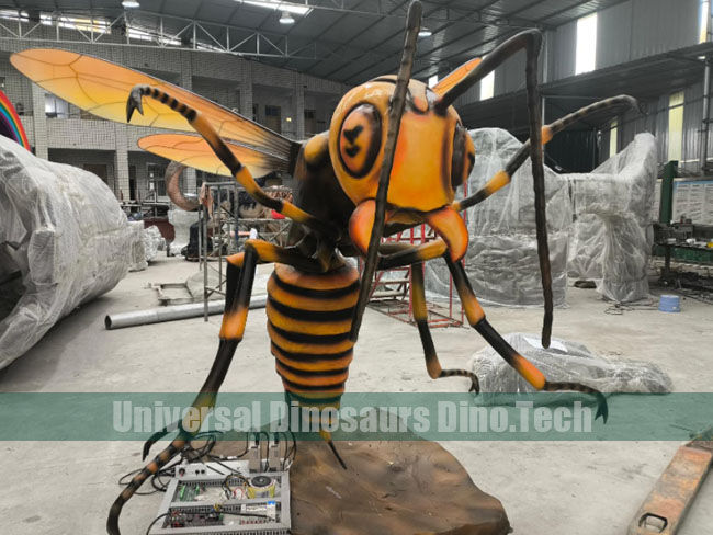 Animatronic Hornet Model
