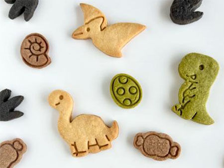 Dinosaur-themed cookies Dinosaur-themed cookies