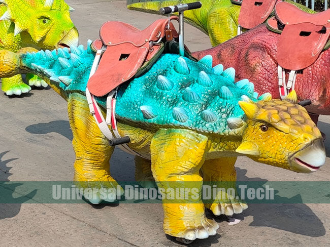 Walking Ankylosaurus Riding Model
