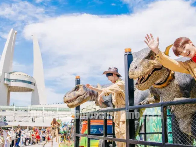 Dinosaur Costumes for Parade Show