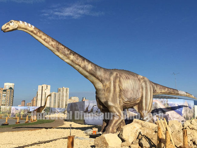 Animatronics Brontosaurus